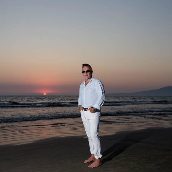 Meet your Posher, Roland - Picture 1 of 1